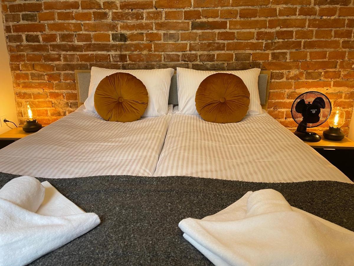 Golden Pearl - Main Square, 100 Sqm, 4 Rooms Krakow Luaran gambar