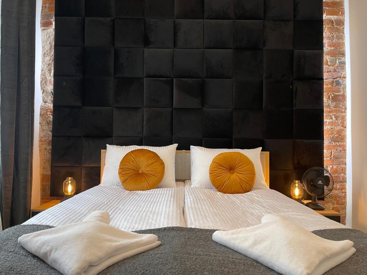 Golden Pearl - Main Square, 100 Sqm, 4 Rooms Krakow Luaran gambar