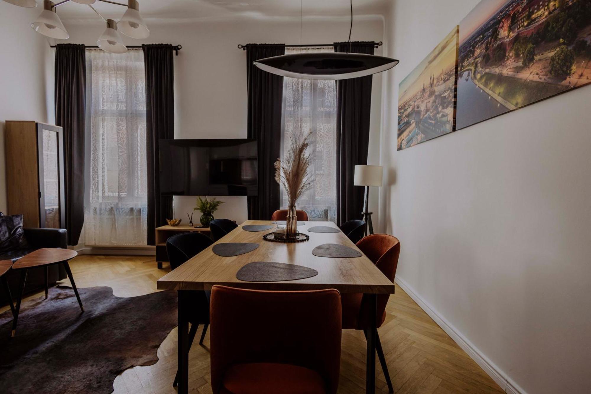 Golden Pearl - Main Square, 100 Sqm, 4 Rooms Krakow Luaran gambar