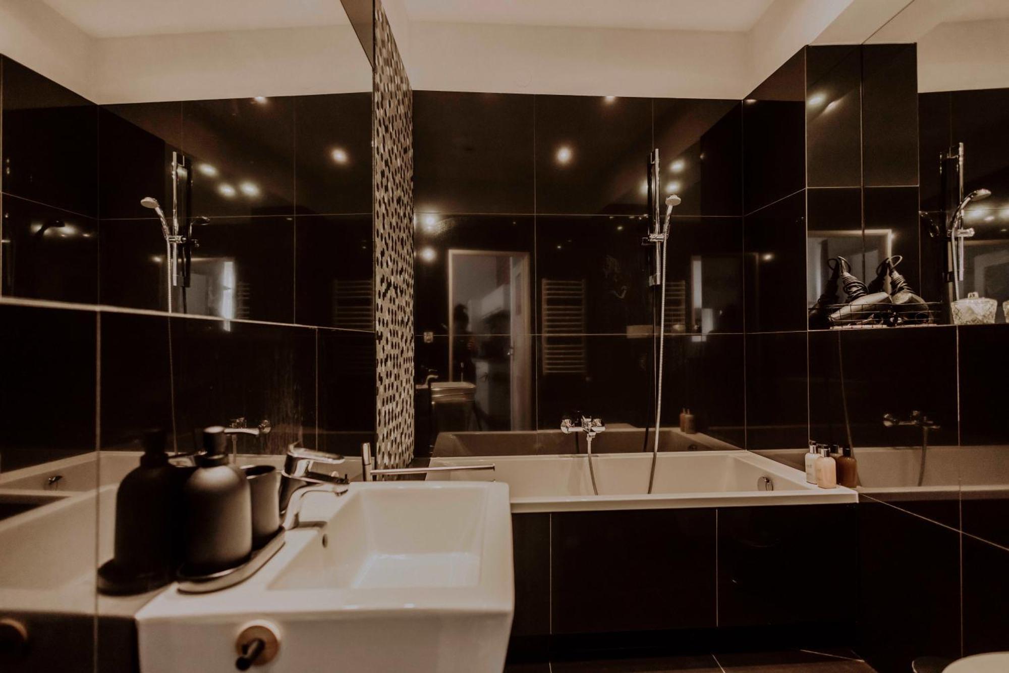 Golden Pearl - Main Square, 100 Sqm, 4 Rooms Krakow Luaran gambar